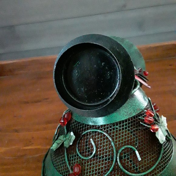 Tin Cardinal Tea Light Holder with Shade - Picture 4 of 5